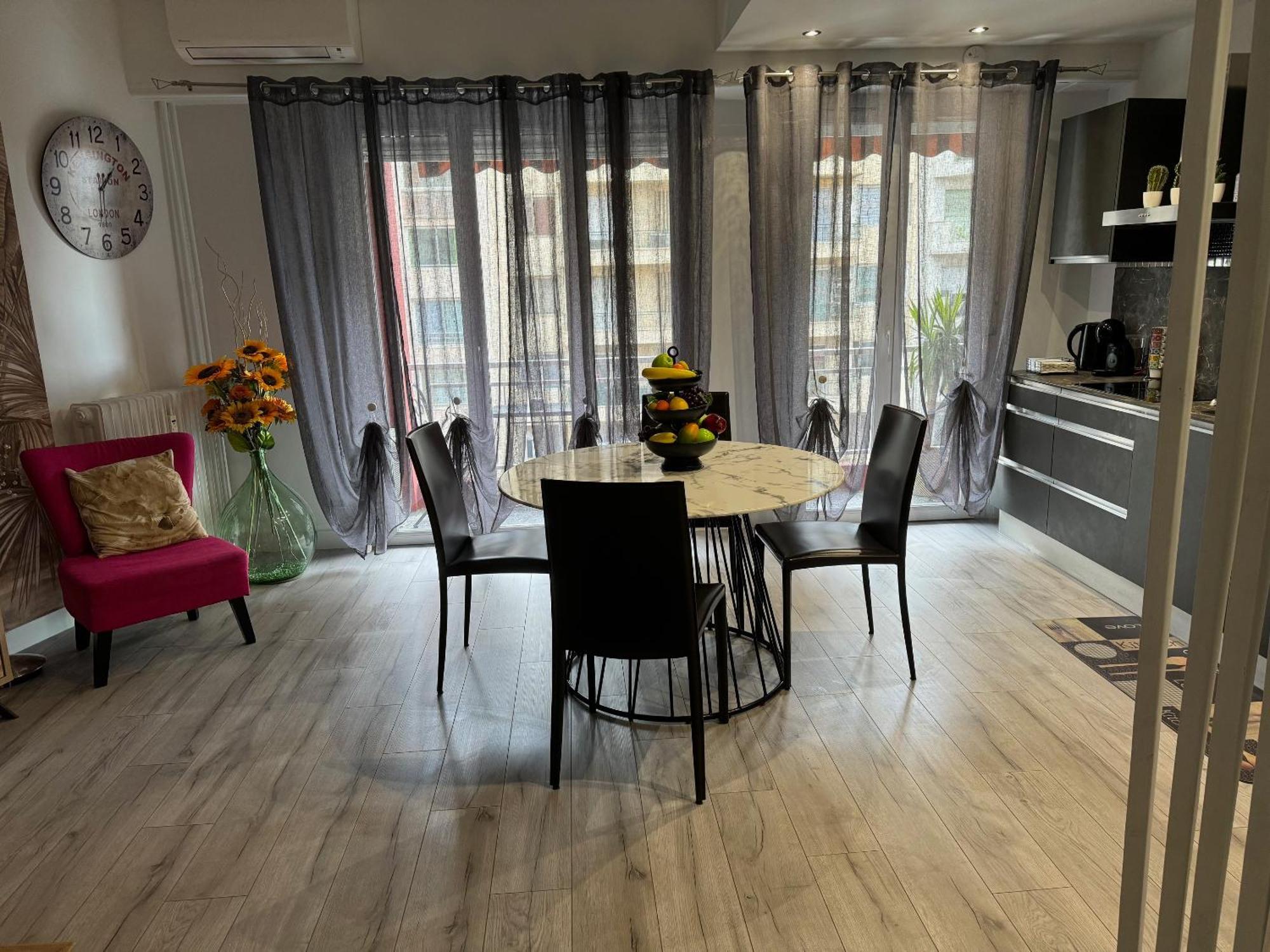 Gorgeous 2 Bedrooms Holiday Apartement Nicea Zewnętrze zdjęcie